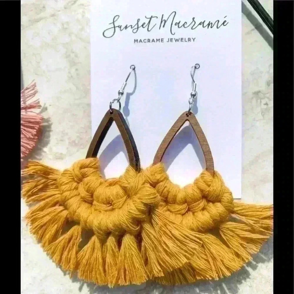 Teardrop Macramé Earrings - Picture 2 of 2